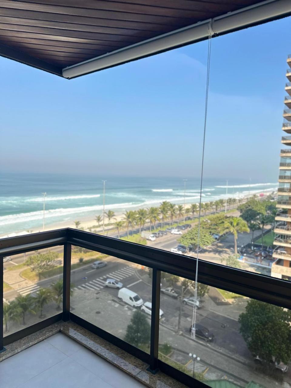Lindo Apto No Melhor Lugar Da Barra Da Tijuca! Com Uma Vista De Tirar O Folego, Frente Para O Mar! Totalmente Equipado E Decorado Ao Lado Dos Melhores Hoteis E Quiosques Da Barra! Portaria 24H, Piscina, Sauna, Jacuzzi, Academia, Garagem, Wi-Fi, Lavan Rio de Janeiro Bagian luar foto