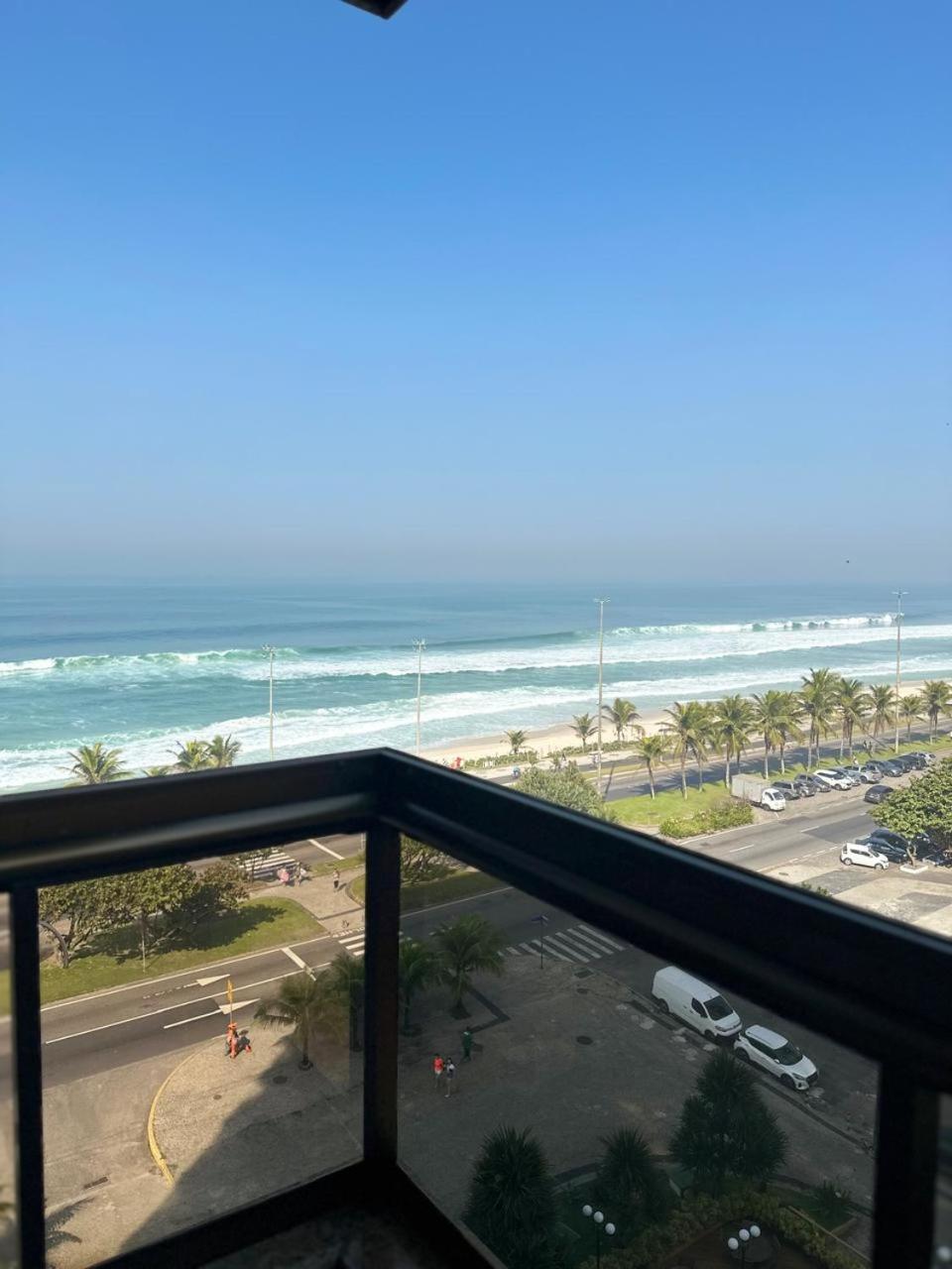 Lindo Apto No Melhor Lugar Da Barra Da Tijuca! Com Uma Vista De Tirar O Folego, Frente Para O Mar! Totalmente Equipado E Decorado Ao Lado Dos Melhores Hoteis E Quiosques Da Barra! Portaria 24H, Piscina, Sauna, Jacuzzi, Academia, Garagem, Wi-Fi, Lavan Rio de Janeiro Bagian luar foto