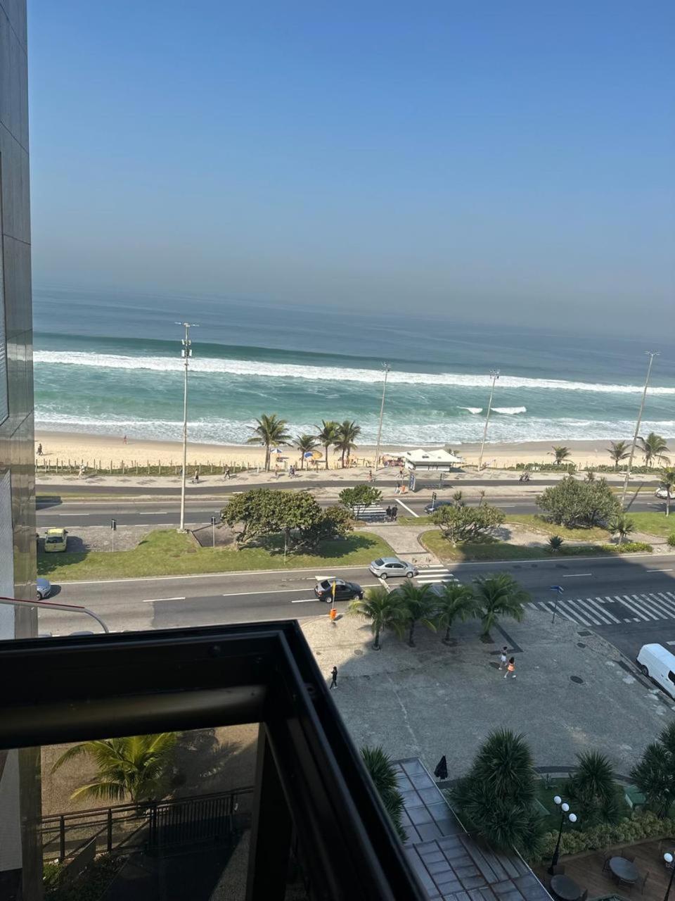 Lindo Apto No Melhor Lugar Da Barra Da Tijuca! Com Uma Vista De Tirar O Folego, Frente Para O Mar! Totalmente Equipado E Decorado Ao Lado Dos Melhores Hoteis E Quiosques Da Barra! Portaria 24H, Piscina, Sauna, Jacuzzi, Academia, Garagem, Wi-Fi, Lavan Rio de Janeiro Bagian luar foto