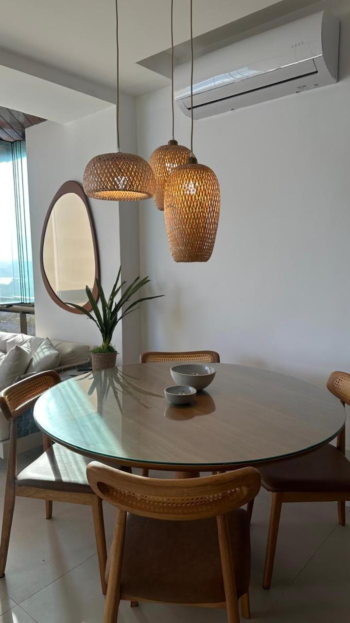 Lindo Apto No Melhor Lugar Da Barra Da Tijuca! Com Uma Vista De Tirar O Folego, Frente Para O Mar! Totalmente Equipado E Decorado Ao Lado Dos Melhores Hoteis E Quiosques Da Barra! Portaria 24H, Piscina, Sauna, Jacuzzi, Academia, Garagem, Wi-Fi, Lavan Rio de Janeiro Bagian luar foto